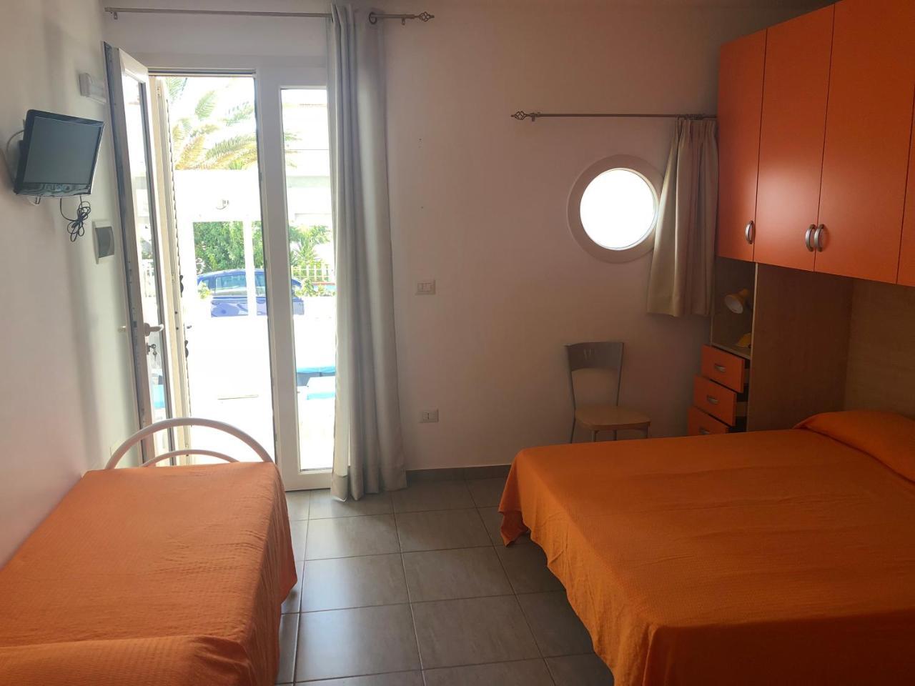 B&B Tramonti Del Sud Lecce Luaran gambar